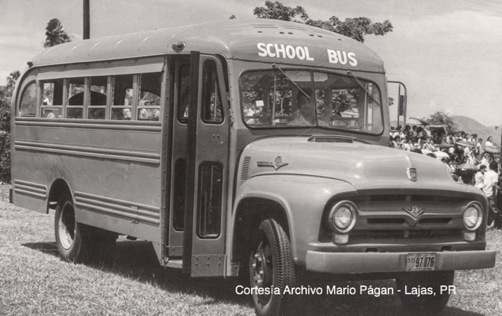 Primera Guagua Escolar en Puerto Rico, gestionada por don Mario Pagán (1955)