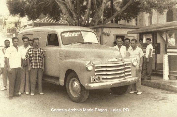 Coche fúnebre municipal (1955)