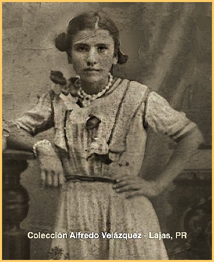 Señorita Rosario Medina, a los 14 años